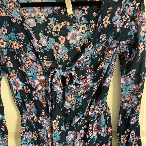 Exhilaration Size Small blue floral romper with long sleeves, ruffled hems - Picture 3 of 8